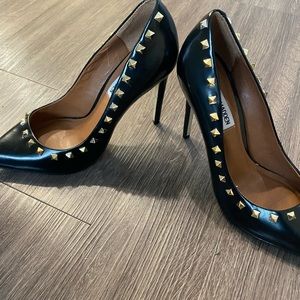 Steve Madden - Black pumps